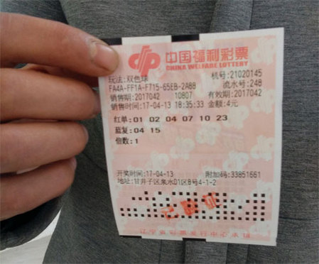 当时，恐怖电影就好像在朝观众眨眼，而观众也在朝恐怖电影眨眼。